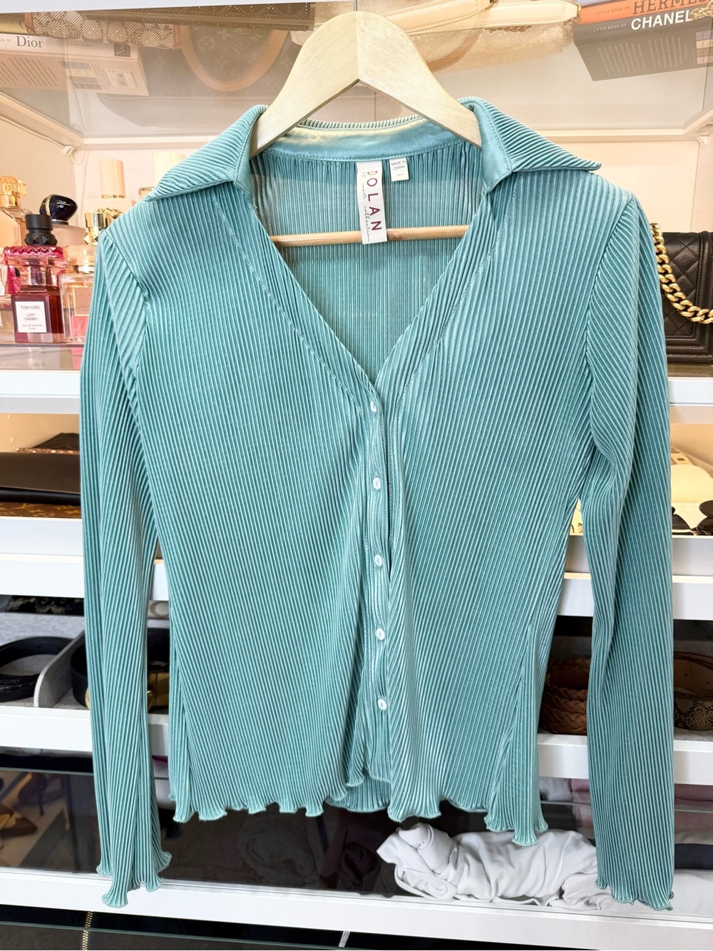 Anthropologie Dolan blue pleated button up blouse in XXS - fits more like Small